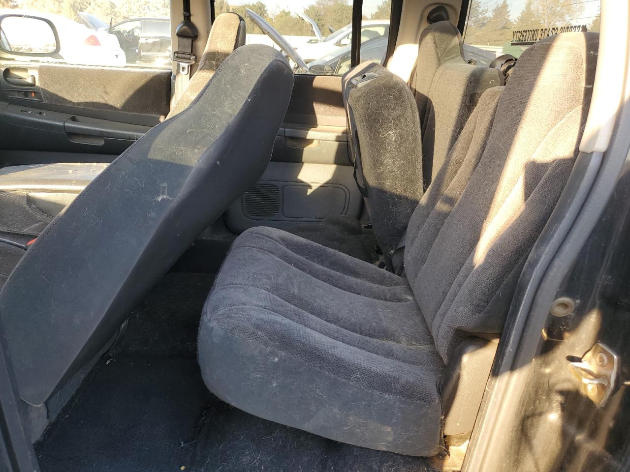 Dodge Dakota Quad Image 10