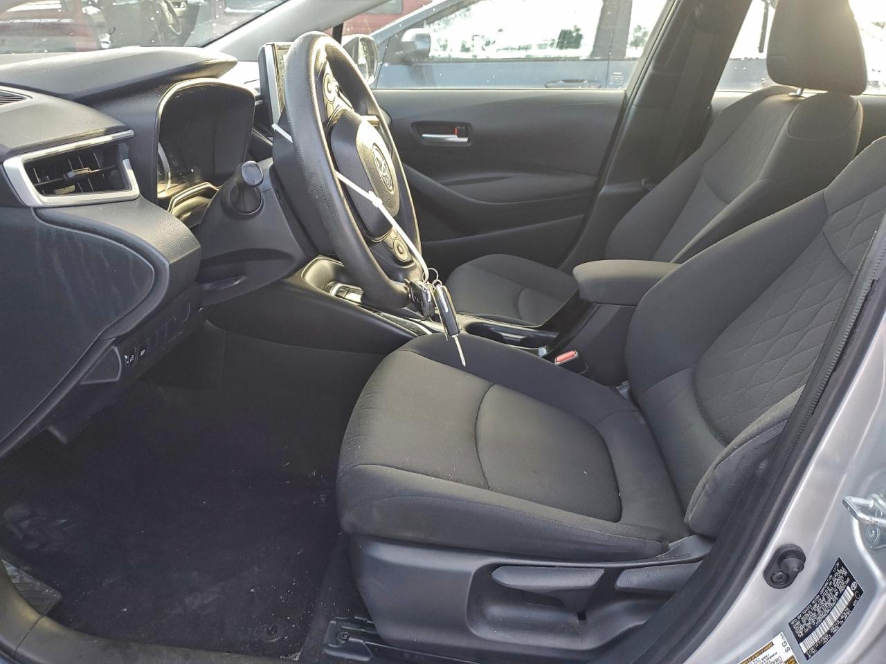 Toyota Corolla Le Image 3