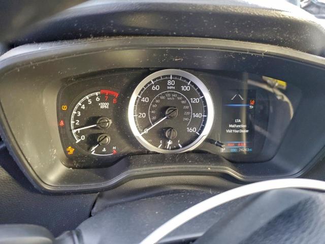 Toyota Corolla Le Image 8