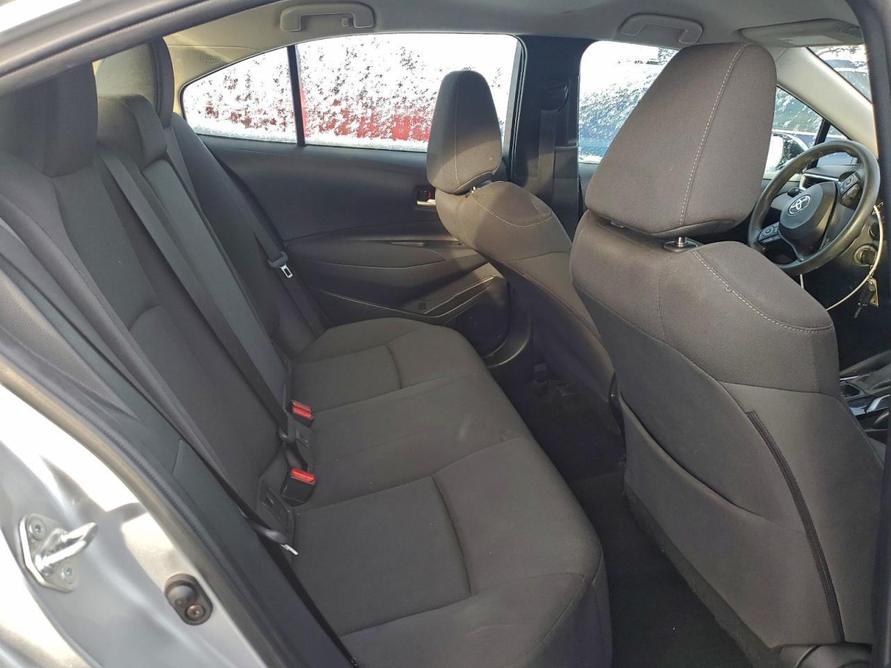 Toyota Corolla Le Image 9