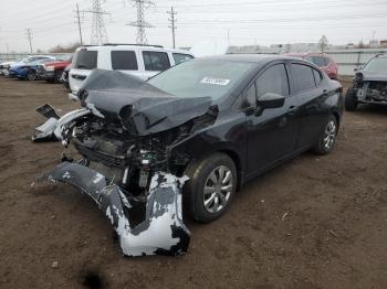  Salvage Nissan Versa