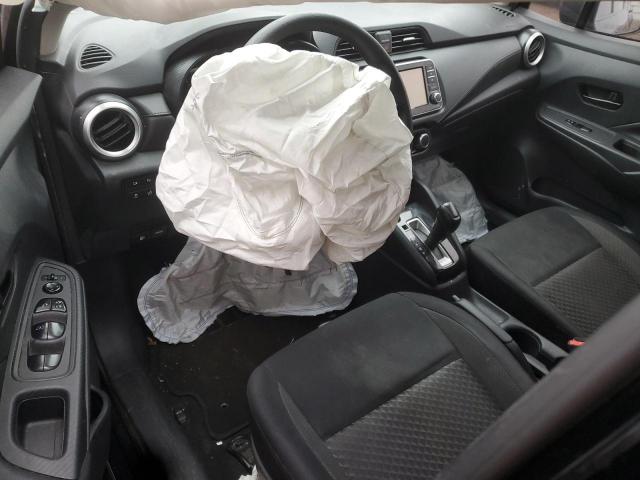 Nissan Versa S Image 8