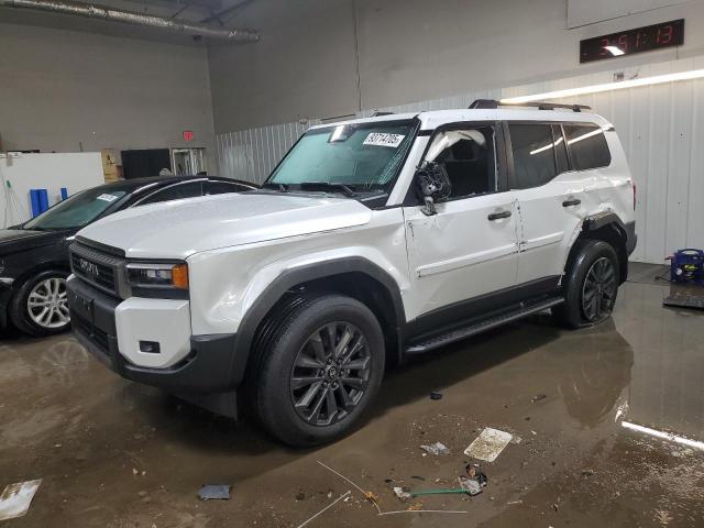  Salvage Toyota Land Cruis