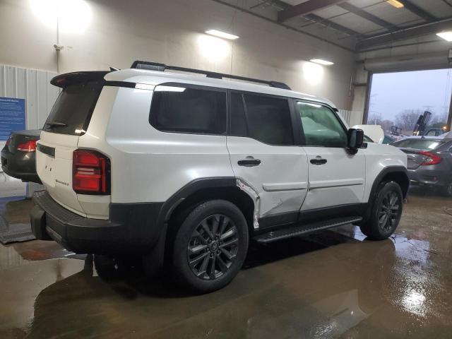 Toyota Land Cruis Base Image 2