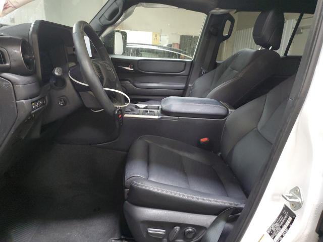 Toyota Land Cruis Base Image 10