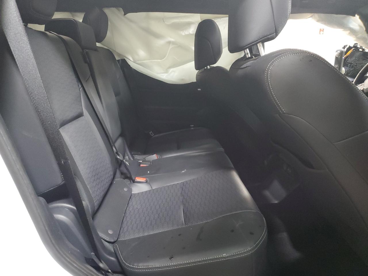 Toyota Land Cruis Base Image 9