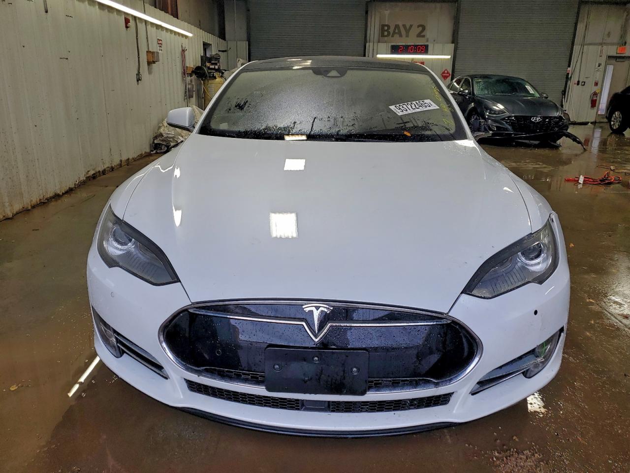 Tesla Model S Image 5