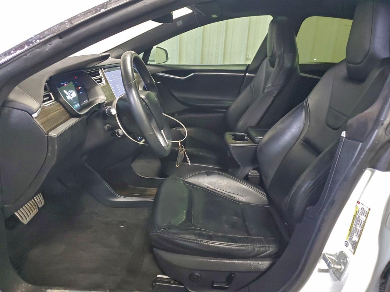 Tesla Model S Image 4