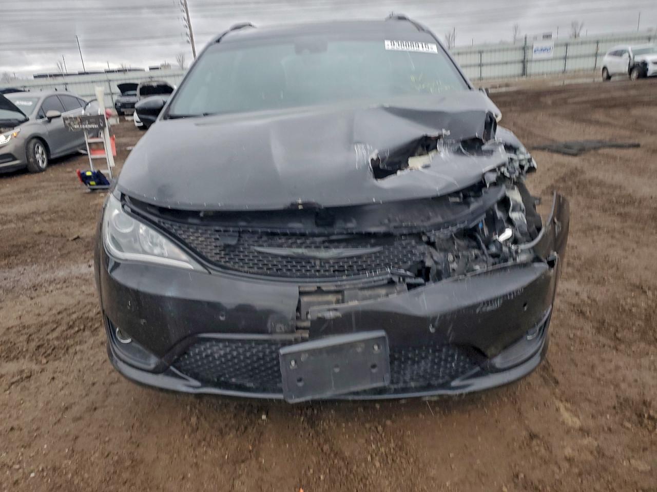 Chrysler Pacifica Touring L Plus Image 10