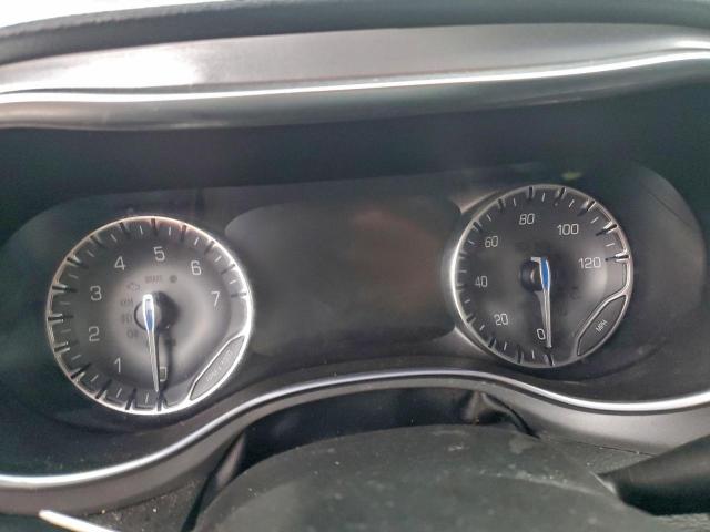 Chrysler Pacifica Touring L Plus Image 6