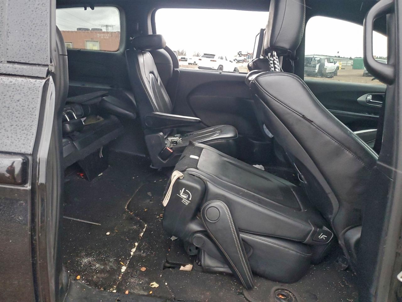 Chrysler Pacifica Touring L Plus Image 13