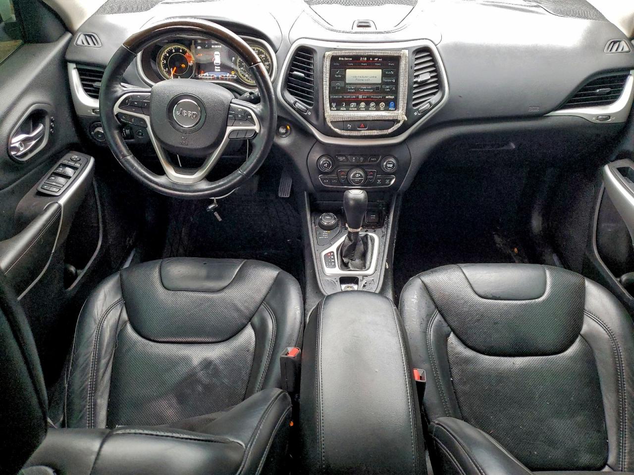 Jeep Cherokee Overland Image 9