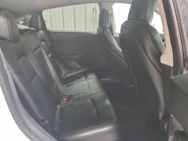 Tesla Model Y Image 10
