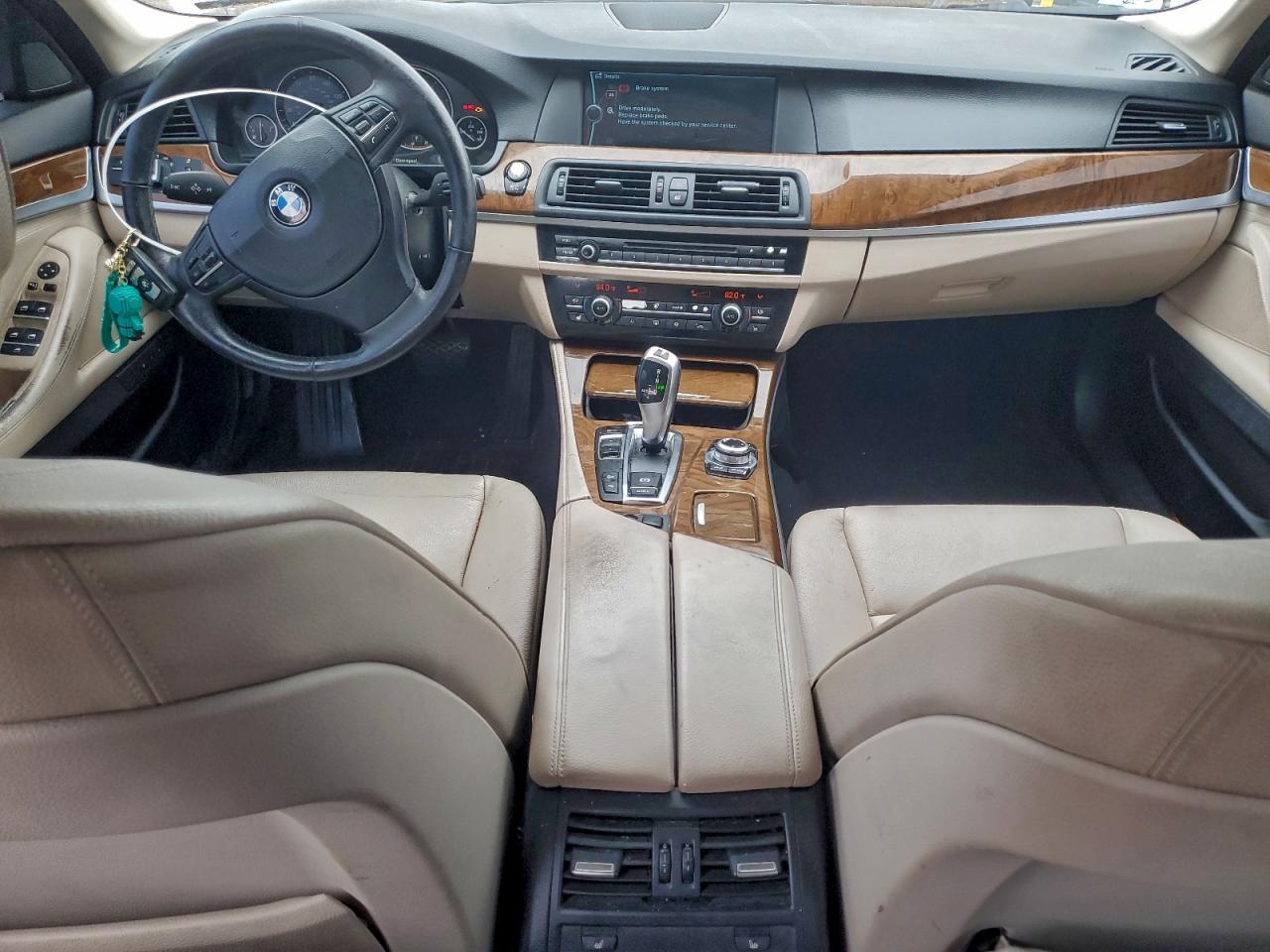 BMW 5 Series Xi Image 3