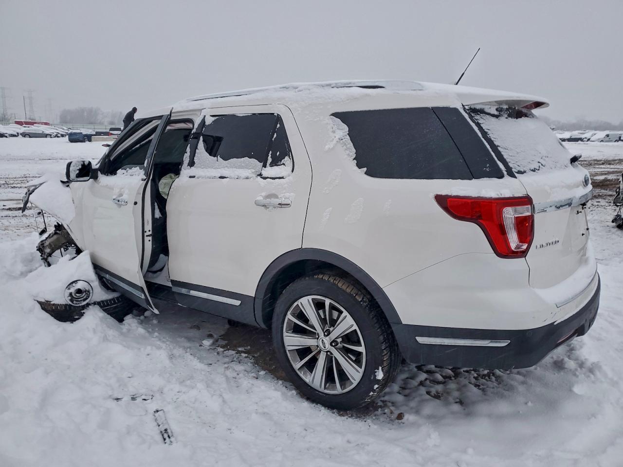 Ford Explorer Limited Image 9