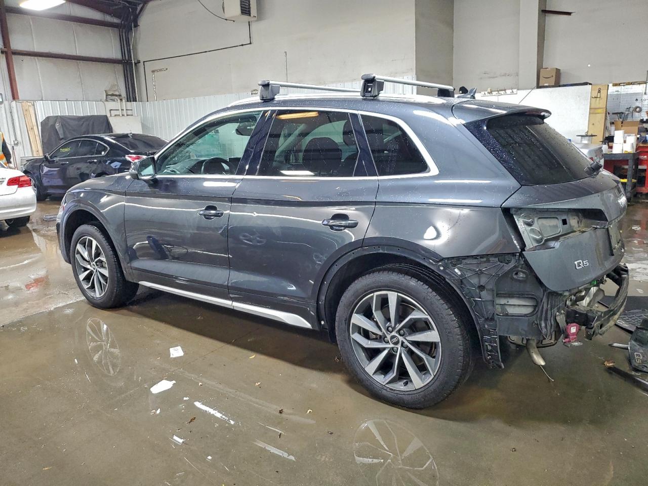 Audi Q5 Premium Plus Image 2