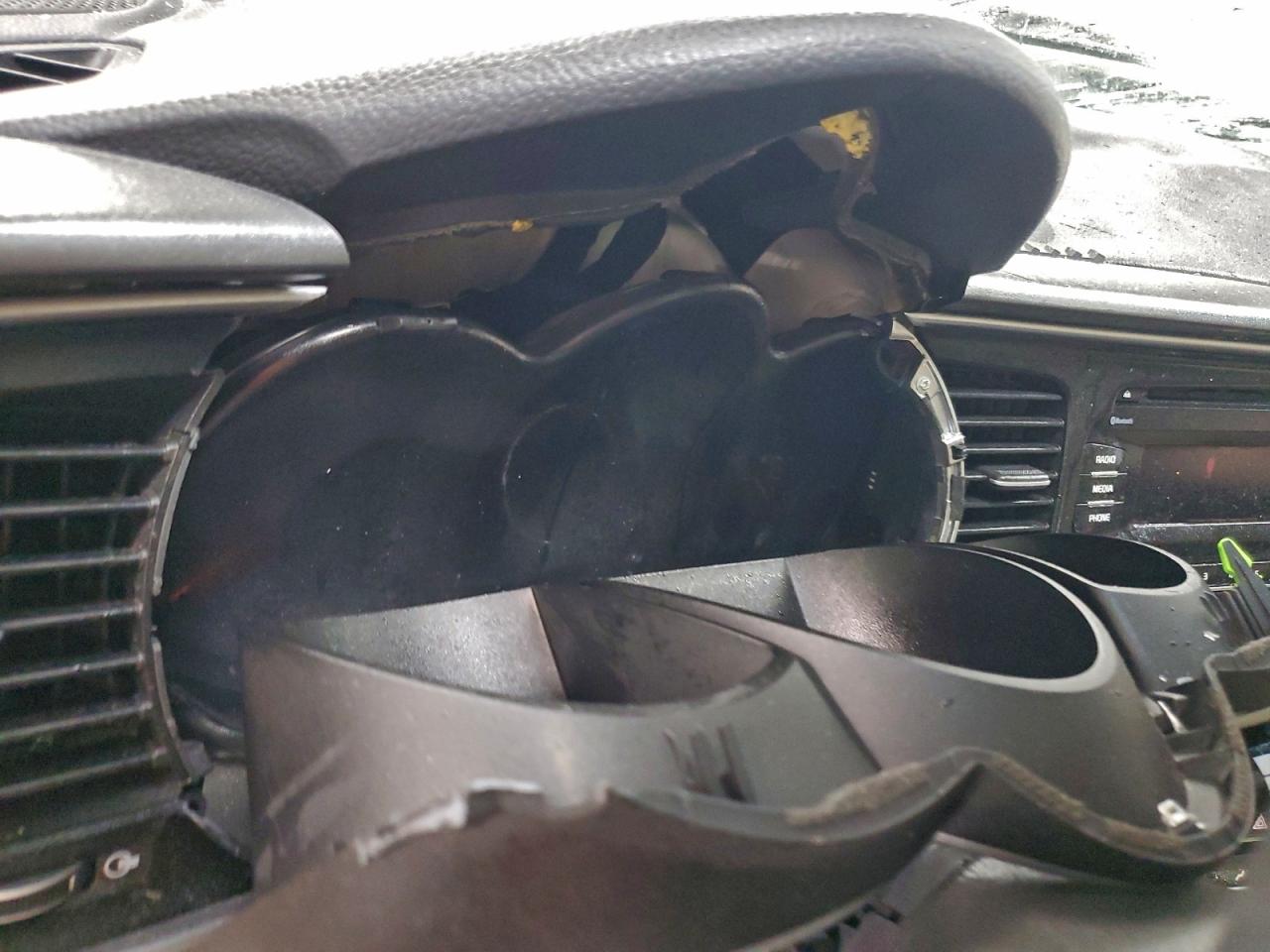 Kia Optima Lx Image 10