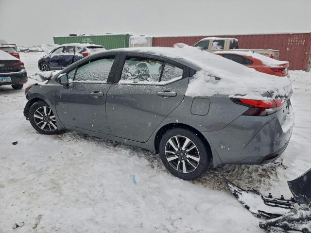 Nissan Versa Sv Image 3