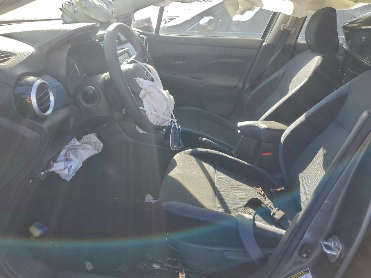 Nissan Versa Sv Image 6