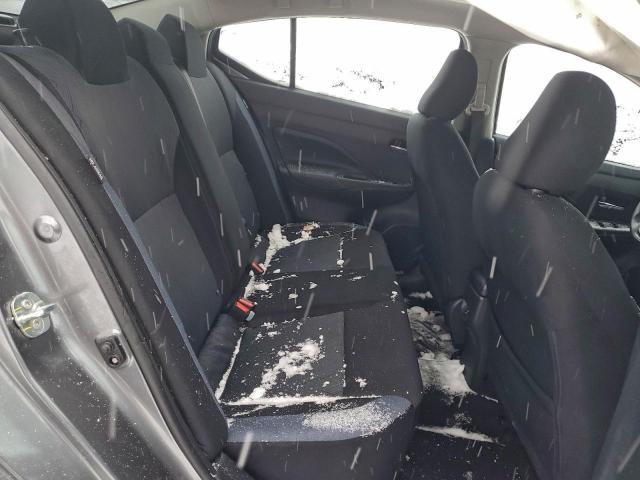 Nissan Versa Sv Image 8