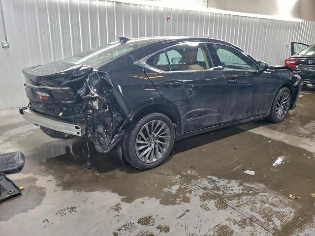 Lexus Es 300h Base Image 12