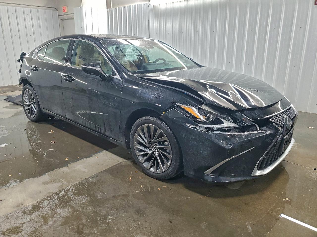 Lexus Es 300h Base Image 8