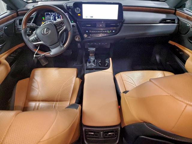 Lexus Es 300h Base Image 3