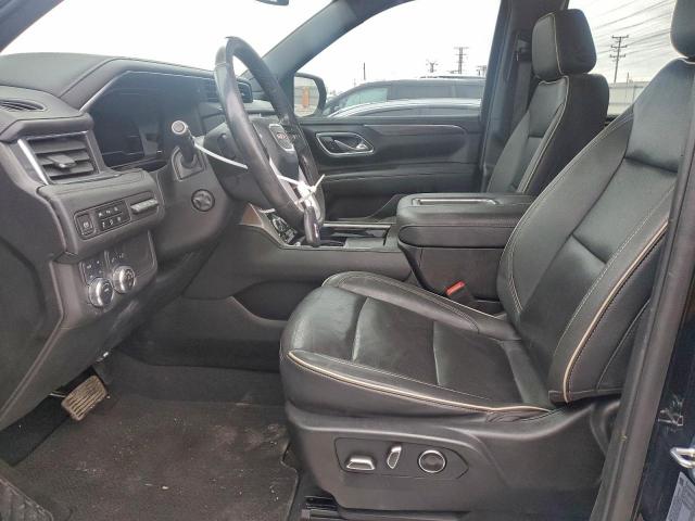 GMC Yukon Denali Image 8