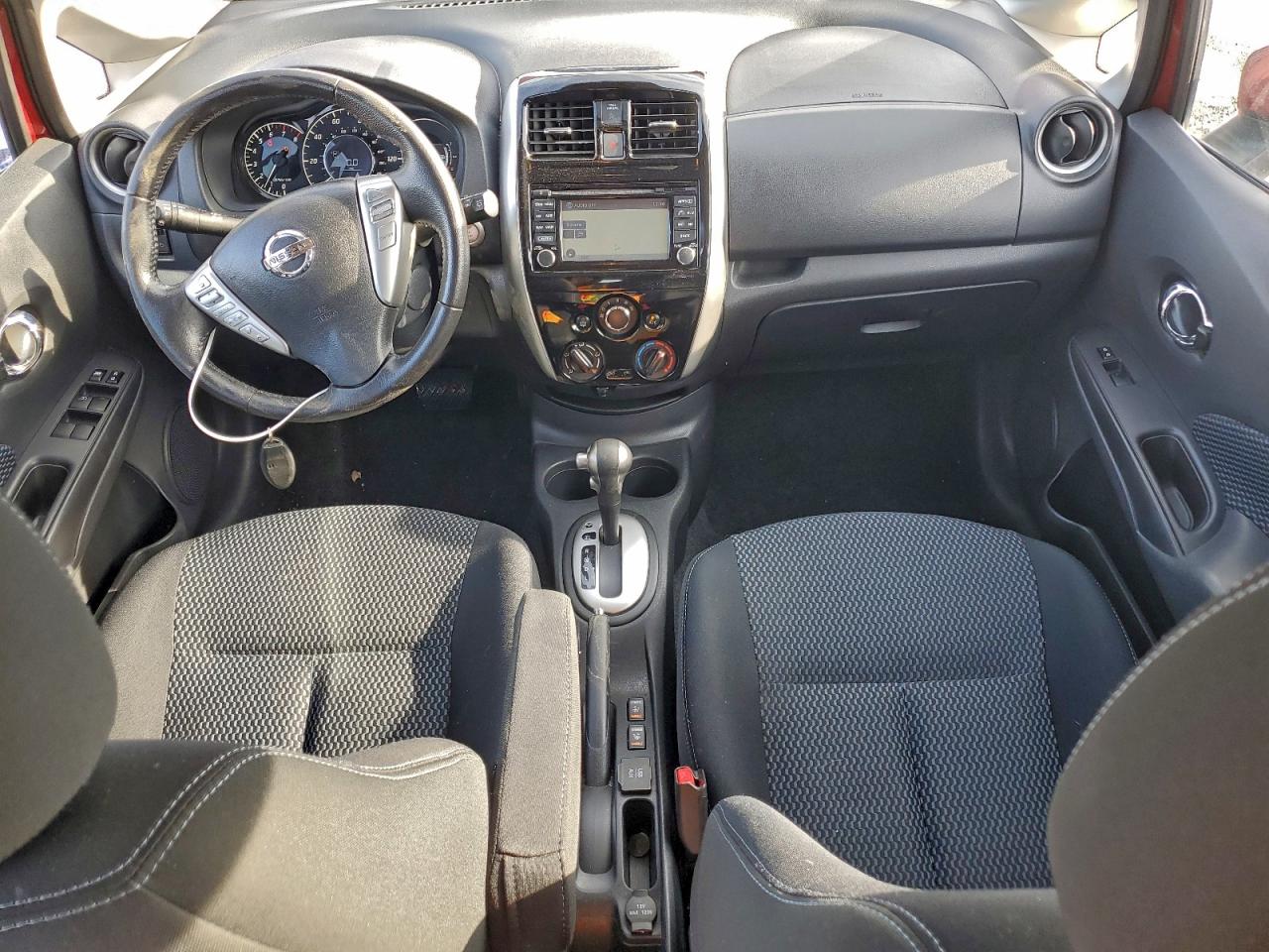 Nissan Versa S Image 12