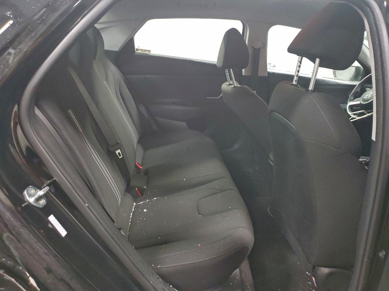 Hyundai ELANTRA Sel Image 2