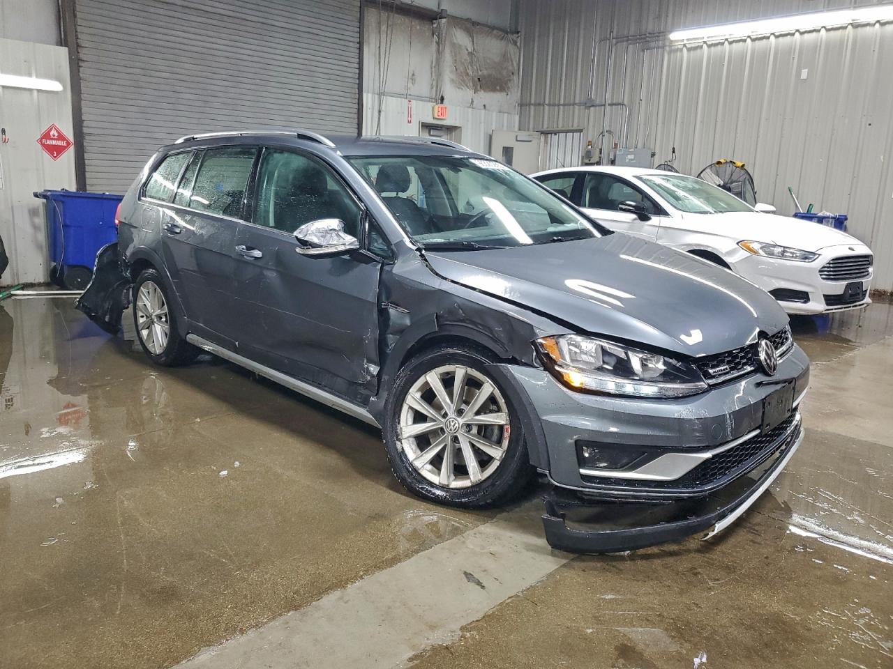 Volkswagen Golf S Image 3