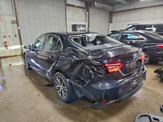 Toyota Camry Xle Image 11