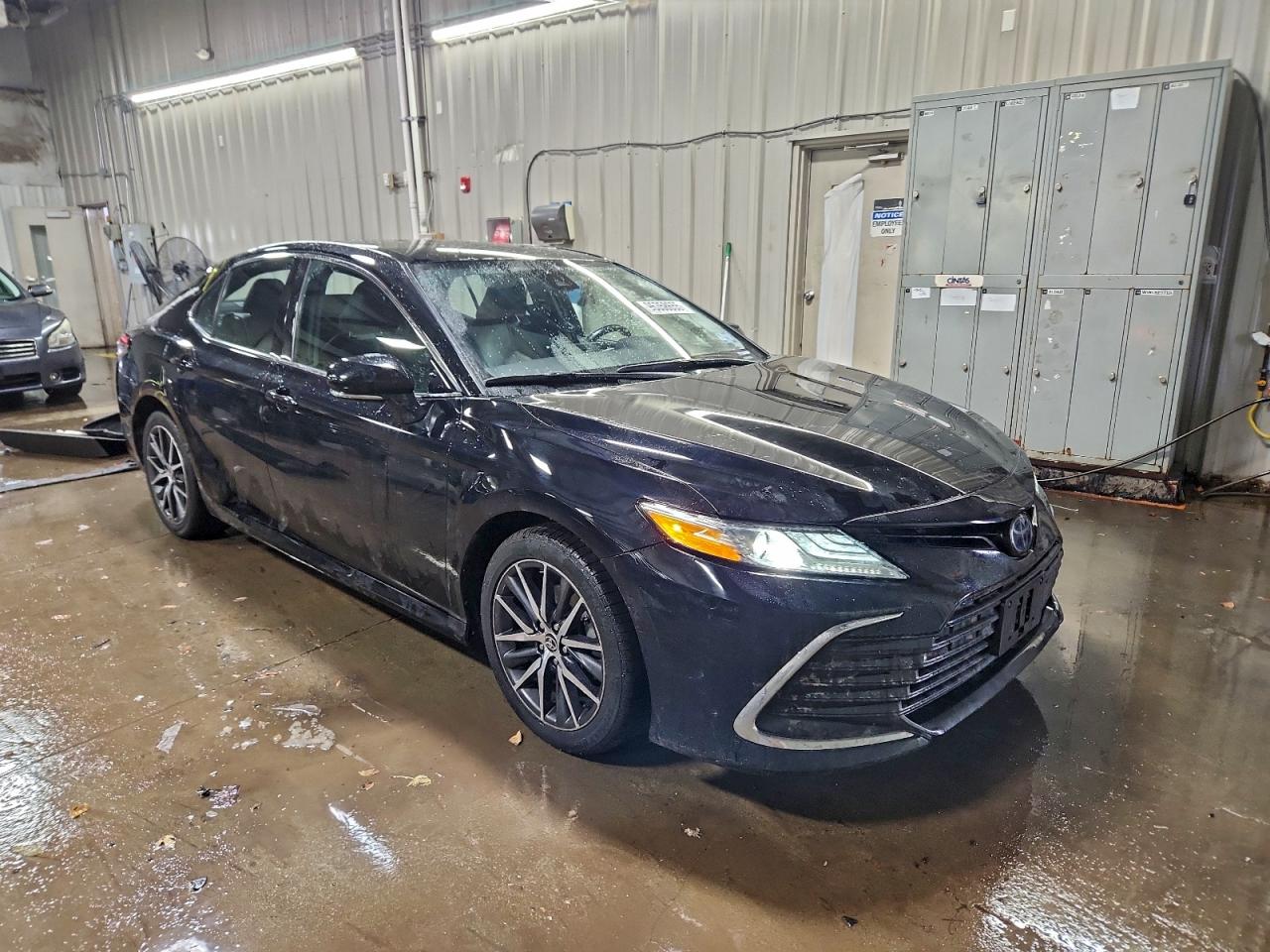 Toyota Camry Xle Image 5