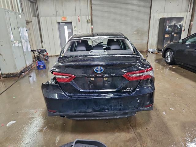 Toyota Camry Xle Image 7