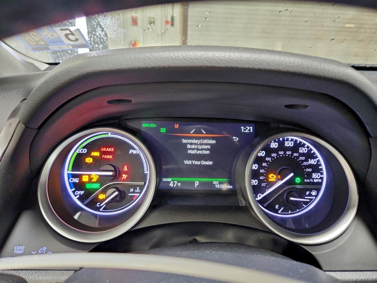 Toyota Camry Xle Image 6