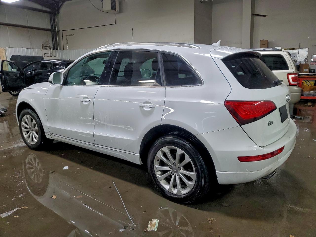 Audi Q5 Premium Plus Image 3