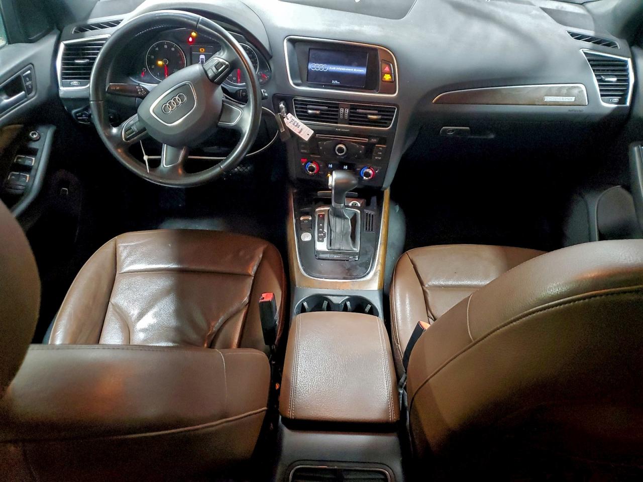 Audi Q5 Premium Plus Image 6