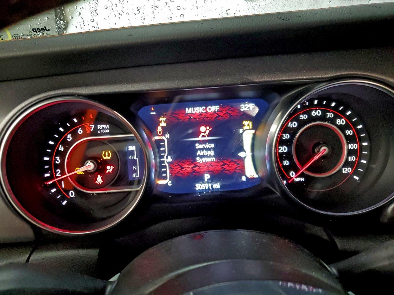 Jeep Gladiator Mojave Image 10