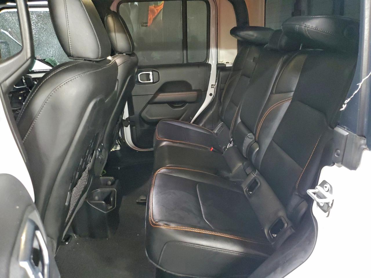 Jeep Gladiator Mojave Image 8