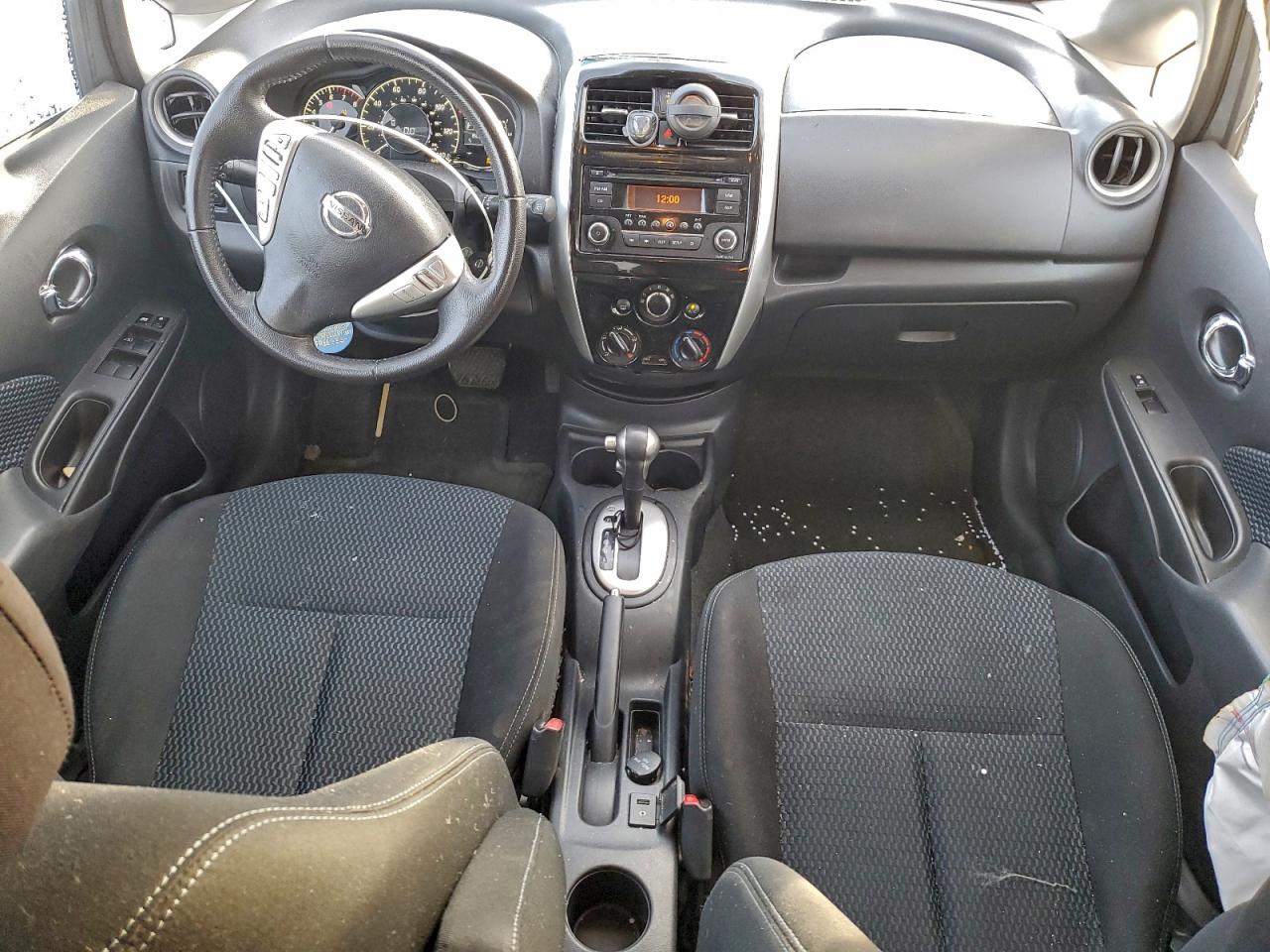 Nissan Versa S Image 7