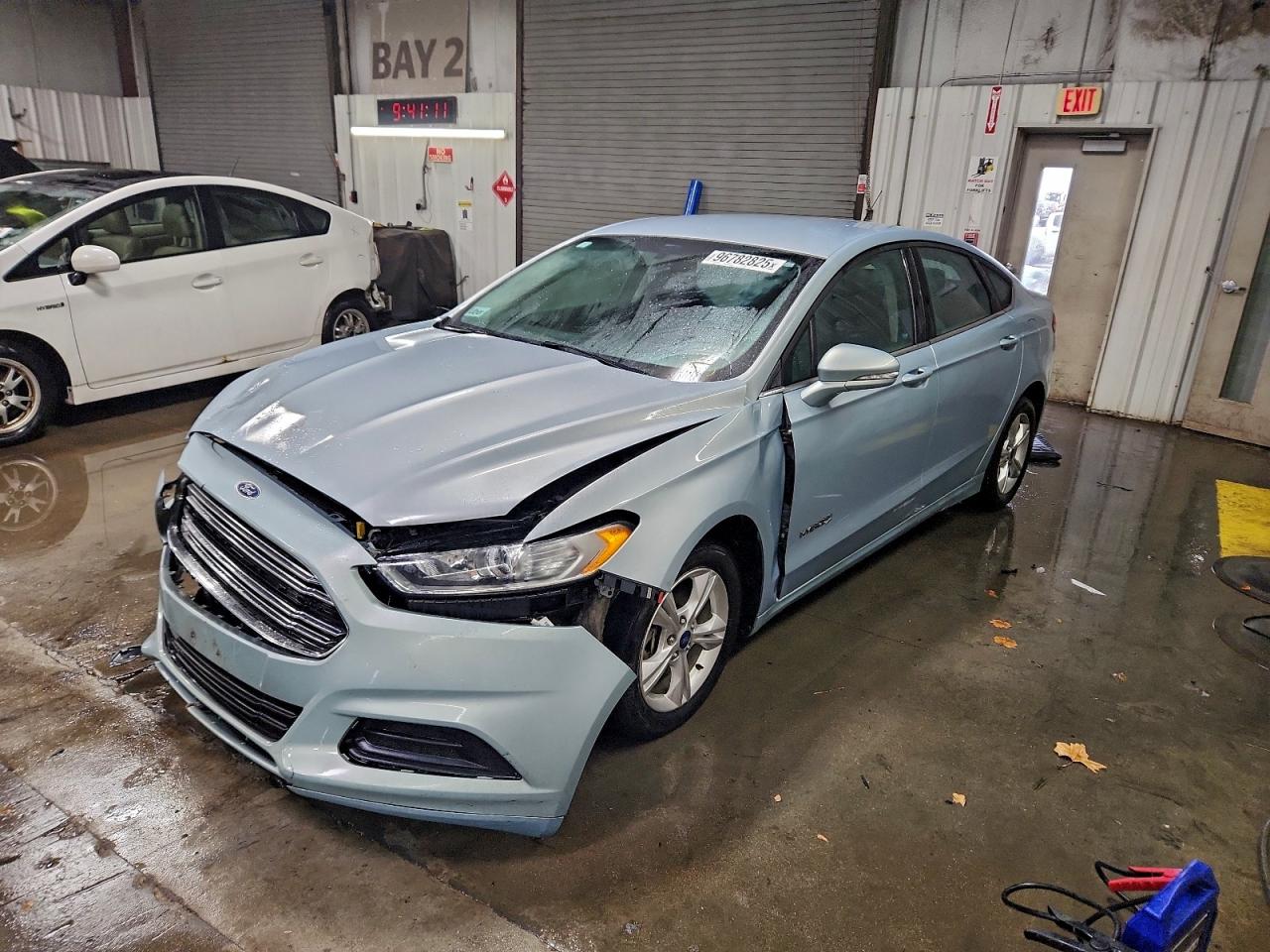 Ford Fusion Se Hybrid Image 1