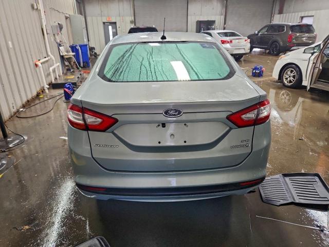 Ford Fusion Se Hybrid Image 7