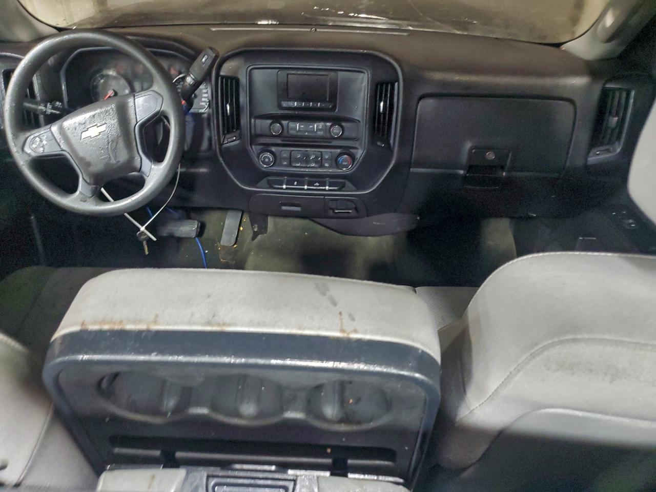 Chevrolet Silverado C1500 Image 7