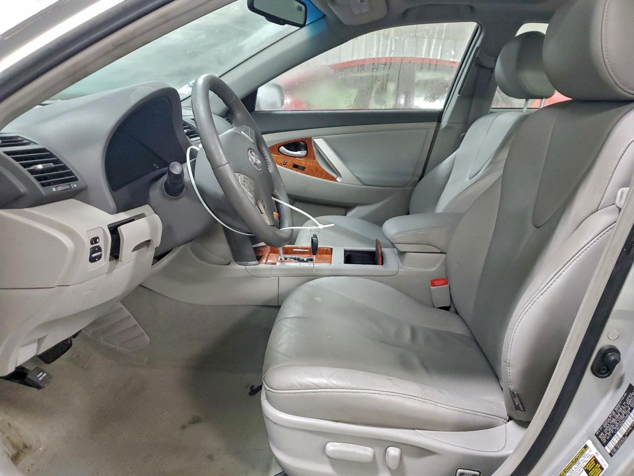 Toyota Camry Ce Image 10