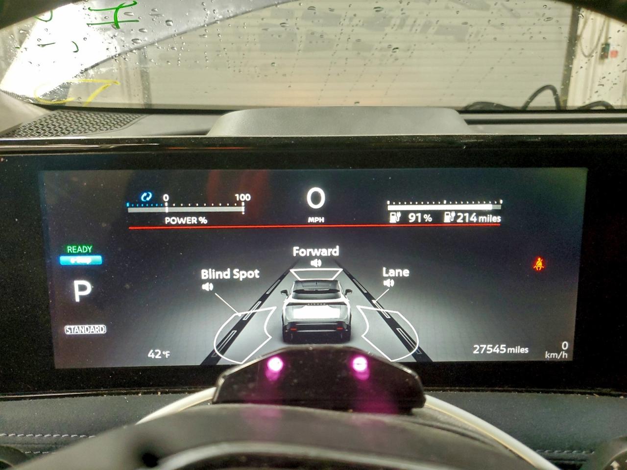 Nissan Ariya Platinum + Image 12