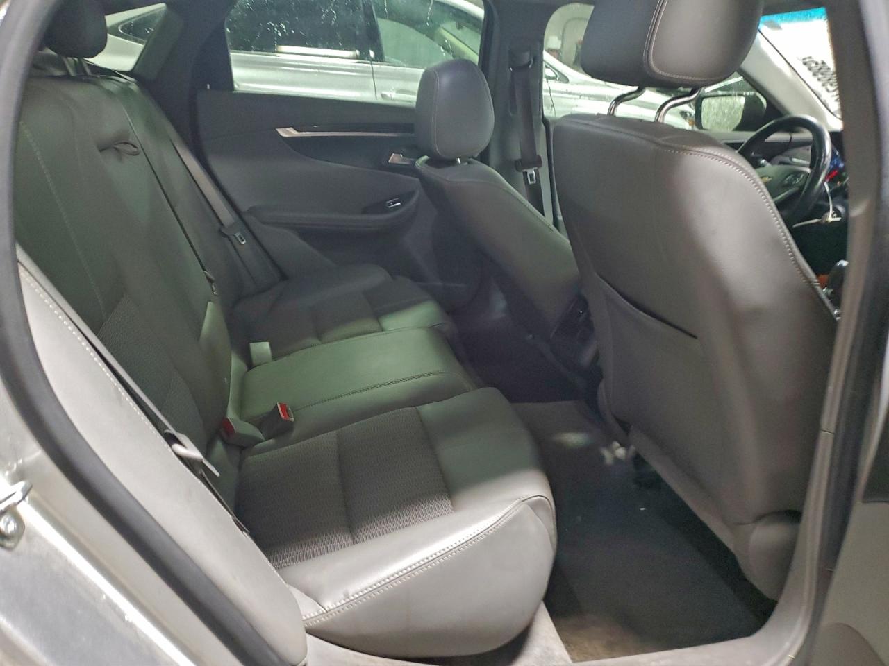 Chevrolet Impala Lt Image 6