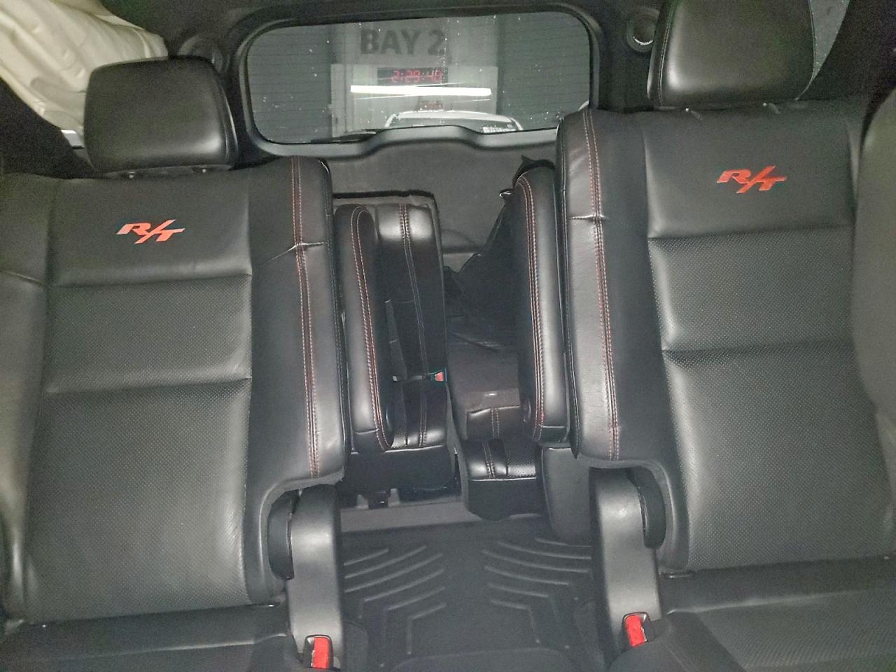 Dodge Durango R/t Image 9