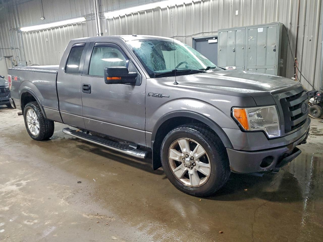 Ford F-150 Super Cab Image 12