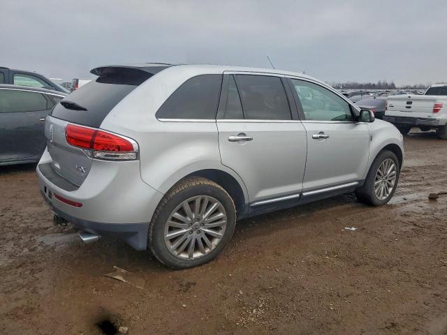 Lincoln MKX Image 2