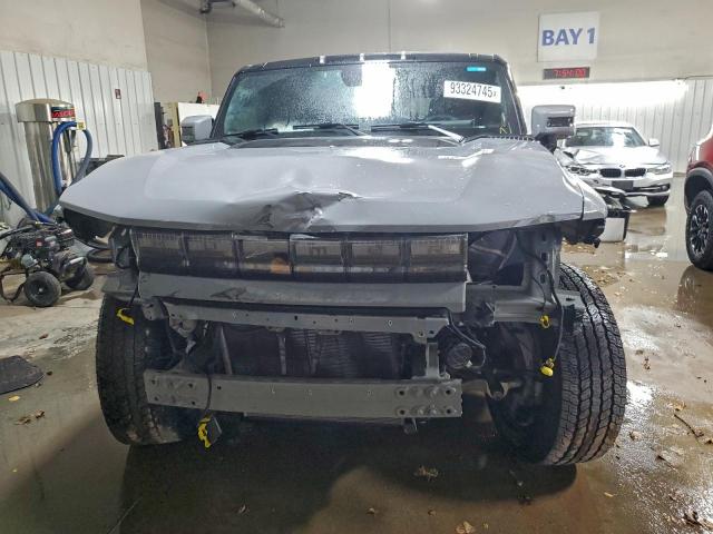 GMC Hummer Suv 2x Image 3